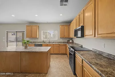 13619 W Watson Lane, Surprise, AZ 85379 - Photo 14
