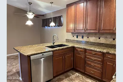 3921 E Graythorn Street, Phoenix, AZ 85044 - Photo 18