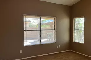 3921 E Graythorn St, Phoenix, AZ 85044 - Photo 18