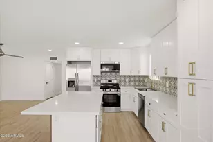 5222 W Hatcher Rd, Glendale, AZ 85302 - Photo 8