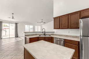 2202 W Carter Rd, Phoenix, AZ 85041 - Photo 12