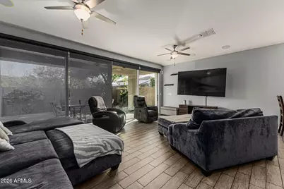 849 E Constance Way, Phoenix, AZ 85042 - Photo 8