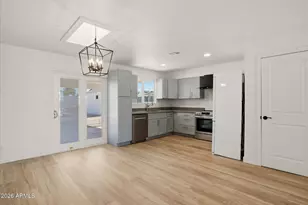 18027 N 34th Ln, Phoenix, AZ 85053 - Photo 8