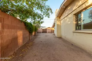 2109 S Stanley Pl, Tempe, AZ 85282 - Photo 42