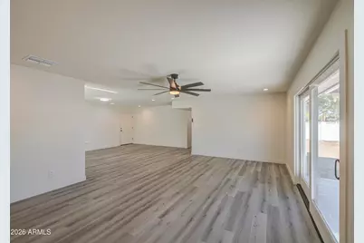 6001 W Pinchot Avenue, Phoenix, AZ 85033 - Photo 8