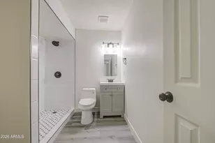 6001 W Pinchot Ave, Phoenix, AZ 85033 - Photo 24