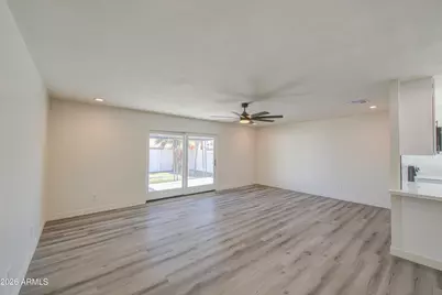 6001 W Pinchot Avenue, Phoenix, AZ 85033 - Photo 12