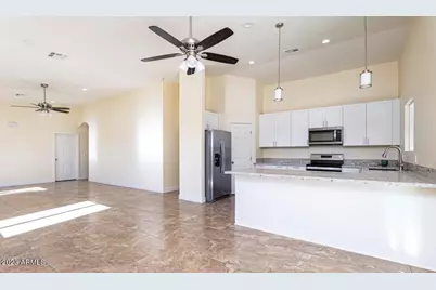 411 N Central Avenue, Avondale, AZ 85323 - Photo 4