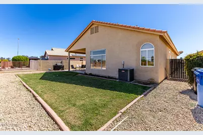 20008 N Coyote Lakes Parkway, Surprise, AZ 85378 - Photo 30