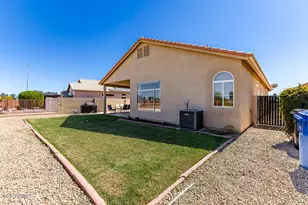 20008 N Coyote Lakes Pkwy, Surprise, AZ 85378 - Photo 30