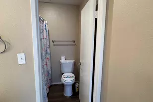 6540 W Hazelwood St, Phoenix, AZ 85033 - Photo 18