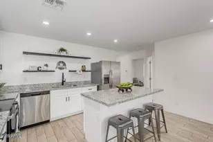 2208 E Alta Vista Rd, Phoenix, AZ 85042 - Photo 8