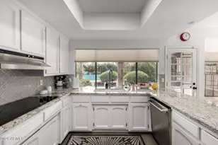 9825 E Turquoise Ave, Scottsdale, AZ 85258 - Photo 8