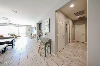 10049 W Angels Lane, Peoria, AZ 85383 - Photo 10