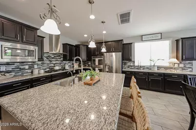 10049 W Angels Lane, Peoria, AZ 85383 - Photo 4