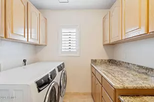 1129 E Forest Hills Dr, Phoenix, AZ 85022 - Photo 18