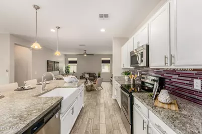 10320 E Tupelo Avenue, Mesa, AZ 85212 - Photo 8