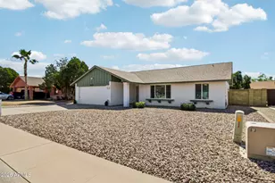 3923 W Aster Dr, Phoenix, AZ 85029 - Photo 2