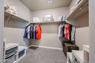 2173 S 239th Drive, Buckeye, AZ 85326 - Photo 8