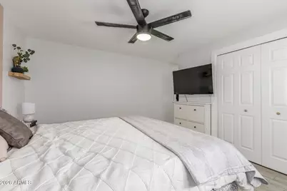 9248 N 36th Drive, Phoenix, AZ 85051 - Photo 14