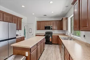 7773 W Adam Ave, Peoria, AZ 85382 - Photo 4