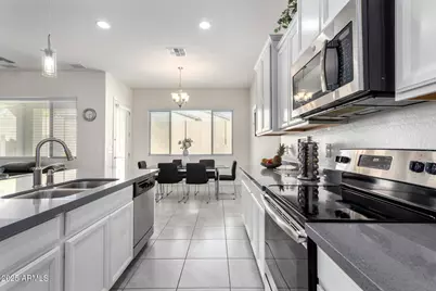 20496 W Valley View Drive, Buckeye, AZ 85396 - Photo 10