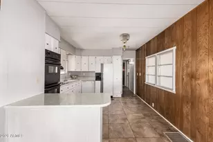 8258 E Cactus Dr, Mesa, AZ 85208 - Photo 16