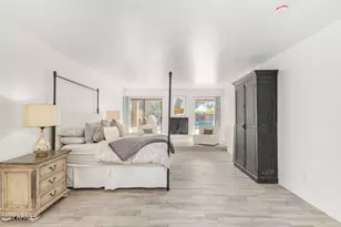 4450 E Camelback Rd, Phoenix, AZ 85018 - Photo 28