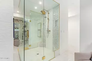 4450 E Camelback Rd, Phoenix, AZ 85018 - Photo 34