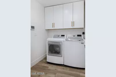 856 E Village Circle Drive S, Phoenix, AZ 85022 - Photo 10