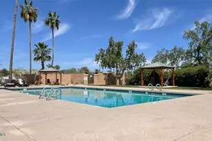 856 E Village Cir Dr S, Phoenix, AZ 85022 - Photo 14