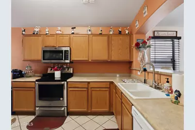 3315 W Sunland Avenue, Phoenix, AZ 85041 - Photo 4