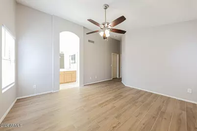 15415 W Lea Lane, Surprise, AZ 85374 - Photo 10
