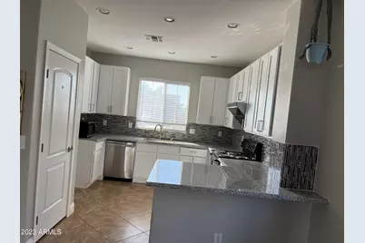 1958 E Shannon Street, Gilbert, AZ 85295 - Photo 4