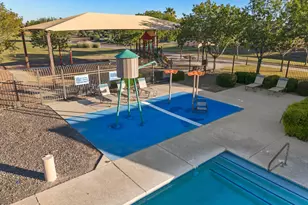 42514 W Almira Dr, Maricopa, AZ 85138 - Photo 38