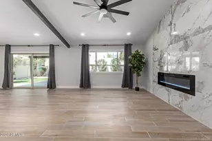 220 W Oraibi Dr, Phoenix, AZ 85027 - Photo 10