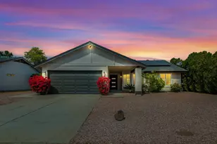 220 W Oraibi Dr, Phoenix, AZ 85027 - Photo 2