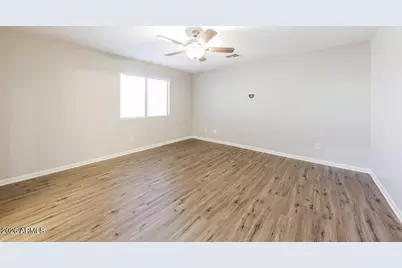 11418 W Austin Thomas Drive, Surprise, AZ 85378 - Photo 10