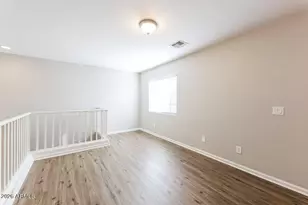 11418 W Austin Thomas Dr, Surprise, AZ 85378 - Photo 8