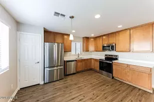 11418 W Austin Thomas Dr, Surprise, AZ 85378 - Photo 6