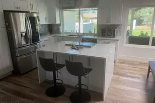 856 E Village Cir Dr S, Phoenix, AZ 85022 - Photo 2