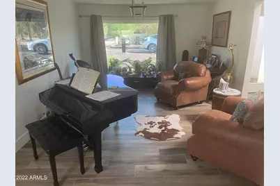 856 E Village Circle Drive S, Phoenix, AZ 85022 - Photo 4