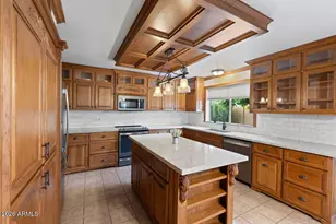4658 E Kelly Dr, Gilbert, AZ 85234 - Photo 6
