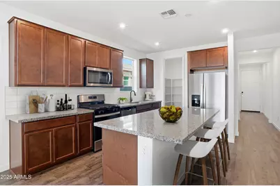 24145 W Carver Drive, Buckeye, AZ 85326 - Photo 2