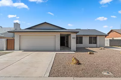 2210 E Edgewood Avenue, Mesa, AZ 85204 - Photo 1