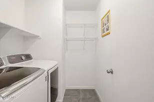 6610 S 22nd Dr, Phoenix, AZ 85041 - Photo 20