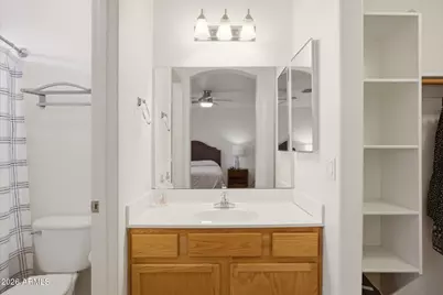 6610 S 22nd Drive, Phoenix, AZ 85041 - Photo 18