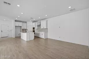 13525 N 158th Ave, Surprise, AZ 85379 - Photo 2