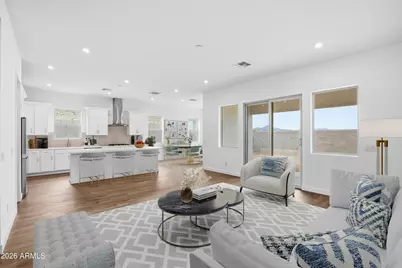 10218 S 21st Drive, Phoenix, AZ 85041 - Photo 2