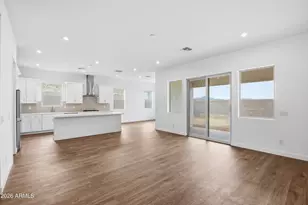 10218 S 21st Dr, Phoenix, AZ 85041 - Photo 10